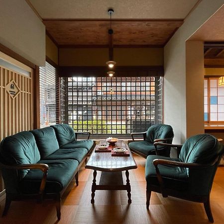 游　別邸　飛騨高山　狐福 Villa Buitenkant foto
